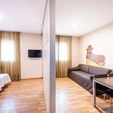 Hotel La Perla D'olot Olot