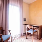 La Perla D'olot Отель Олот