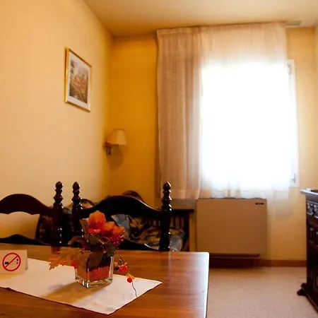 La Perla D'olot 3* Olot