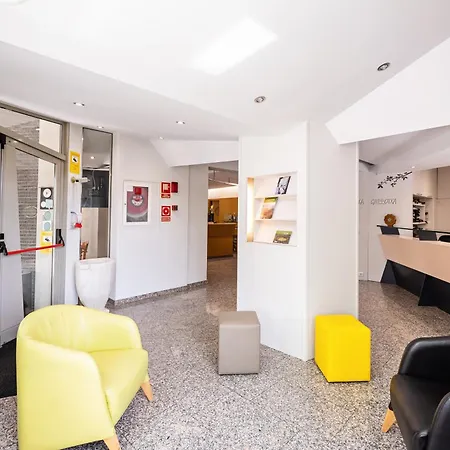 Hotel La Perla D'olot 3*