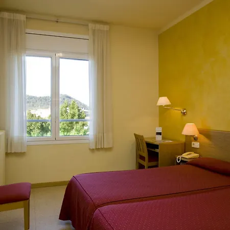 Hotell La Perla D'olot Olot