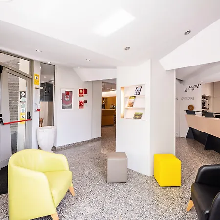 Hotel La Perla D'olot 3*