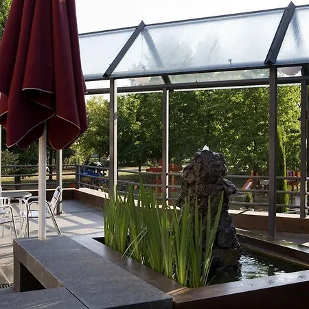 La Perla D'olot Hotell 3*
