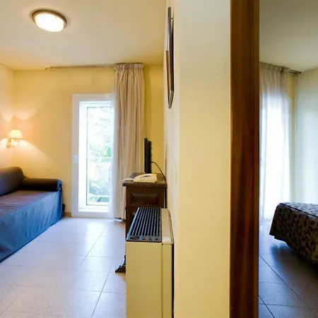 La Perla D'olot Hotel