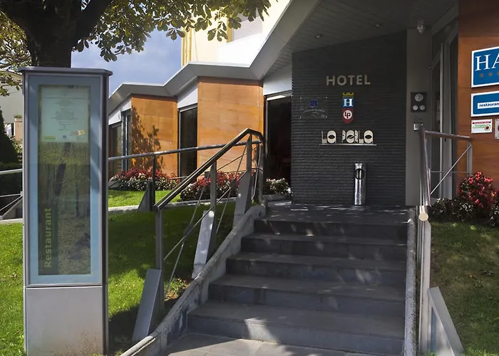Hotel La Perla D'olot 3*