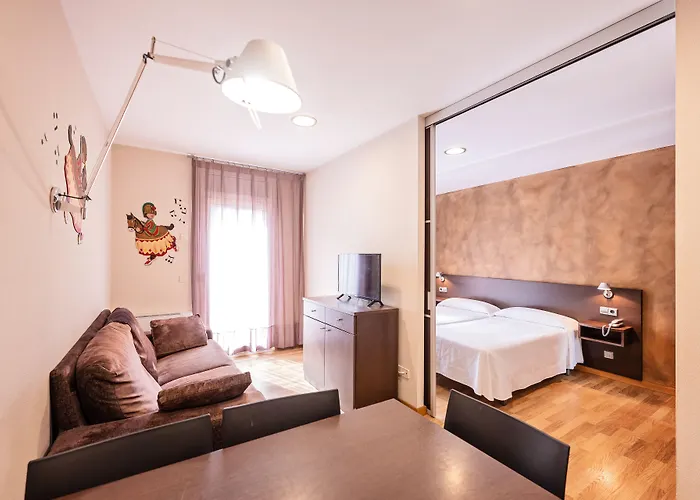 La Perla D'olot Hotel